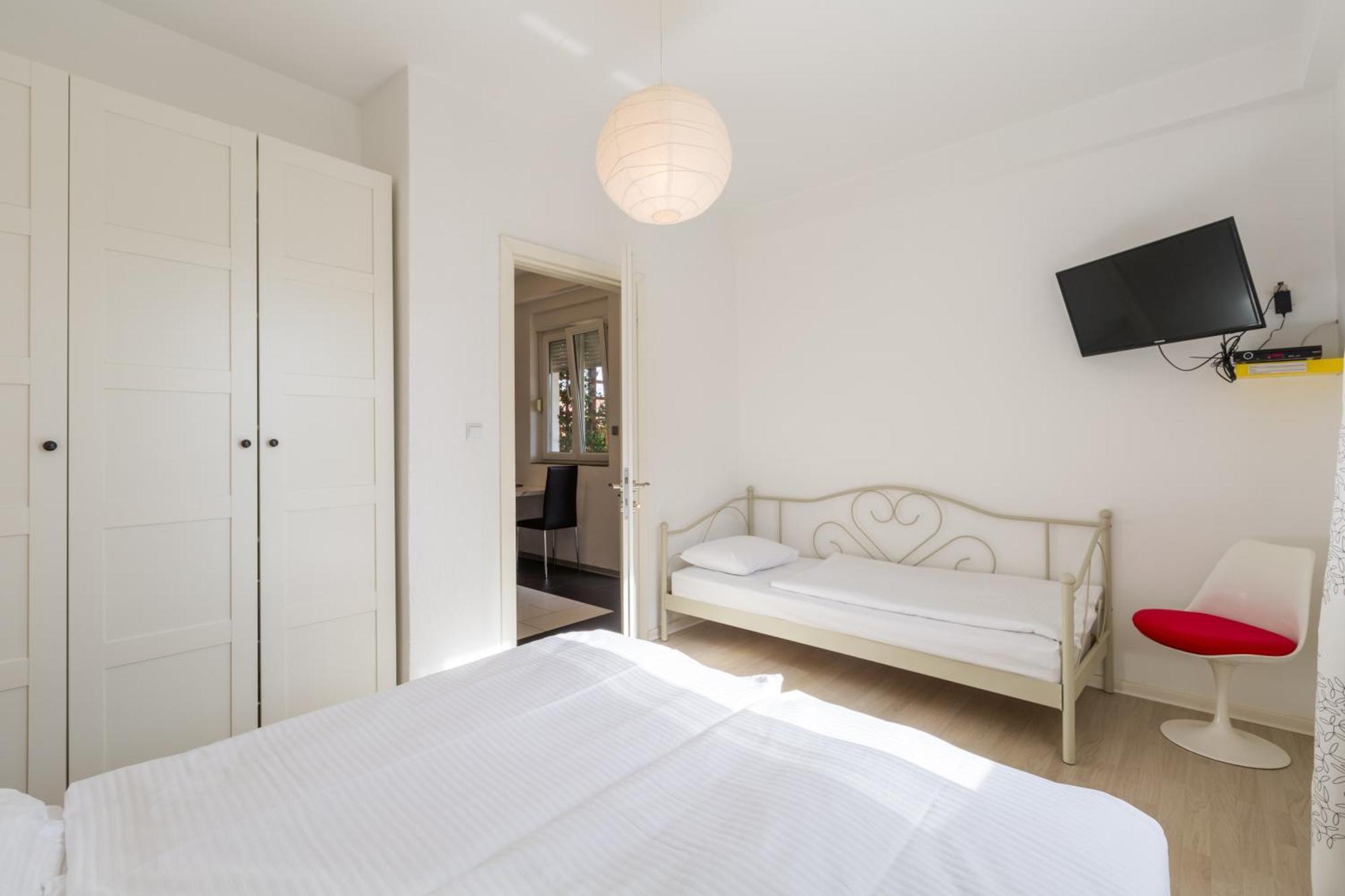 Trbovic Apartments Peaceful Stay With Free Parking, Pet-Friendly, And Bike Storage In 우마그 외부 사진