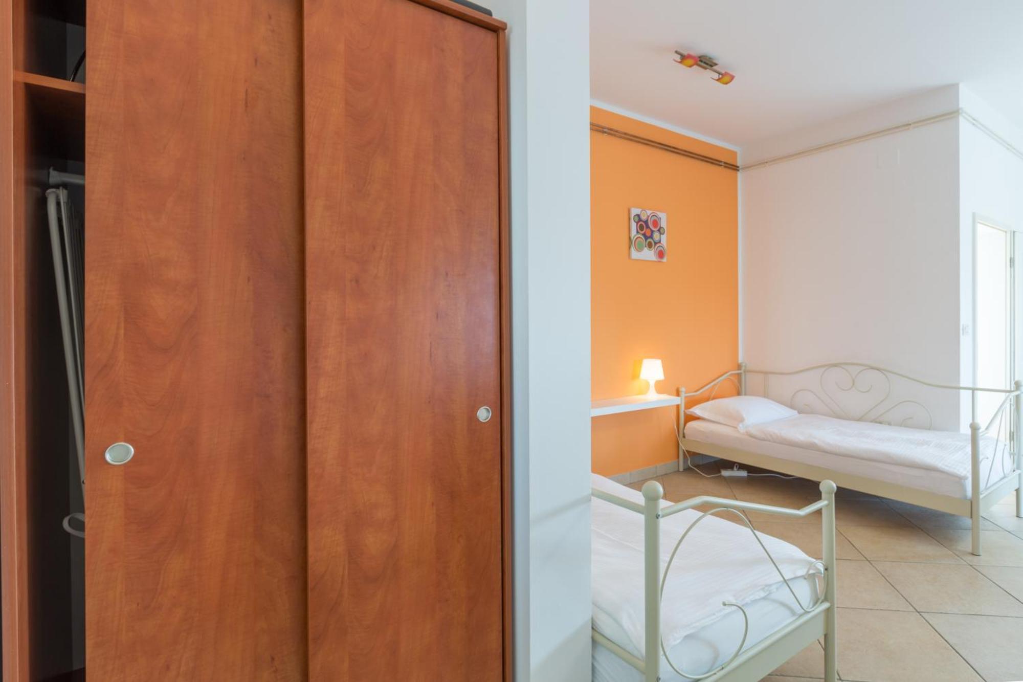 Trbovic Apartments Peaceful Stay With Free Parking, Pet-Friendly, And Bike Storage In 우마그 외부 사진