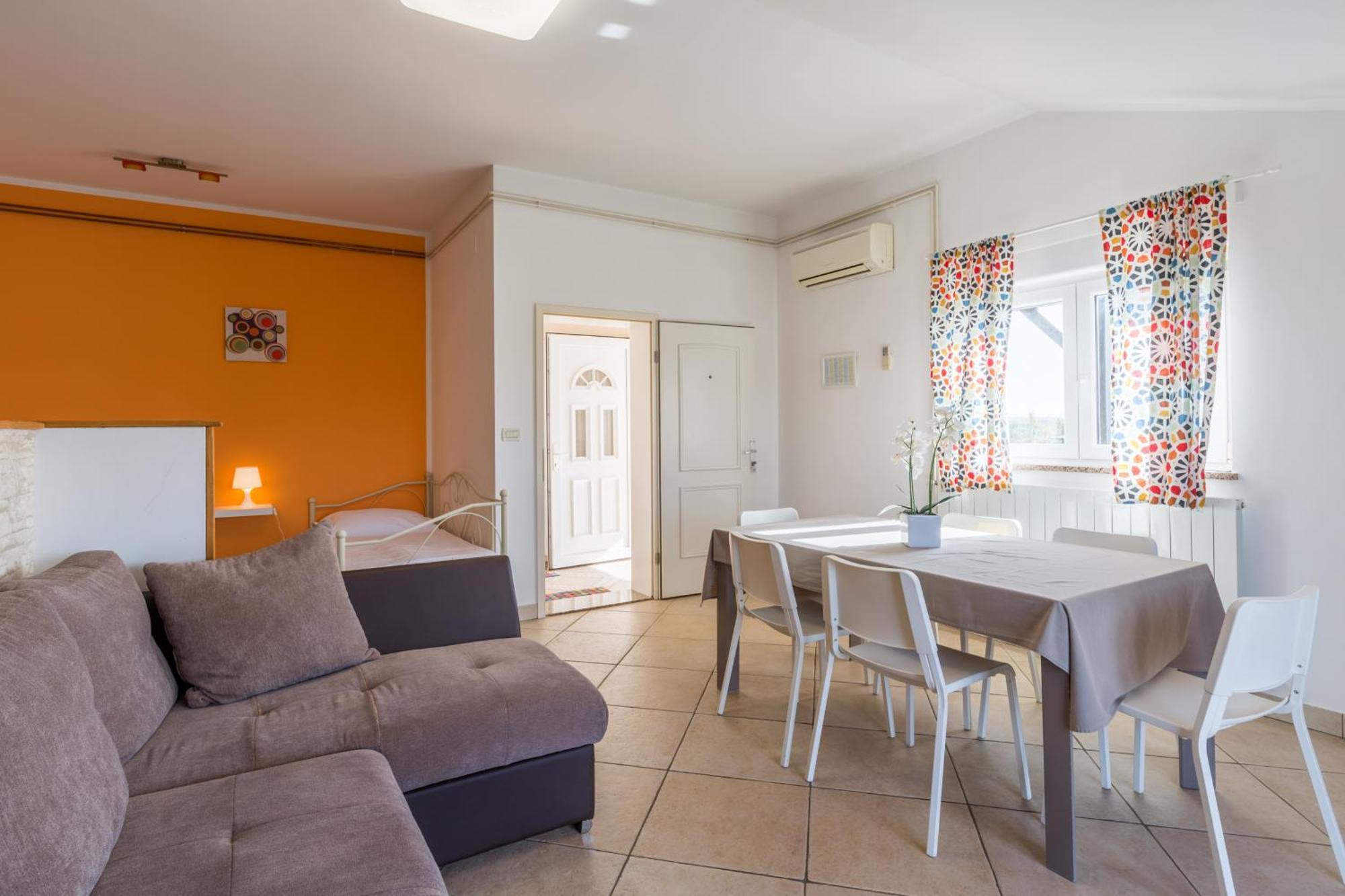 Trbovic Apartments Peaceful Stay With Free Parking, Pet-Friendly, And Bike Storage In 우마그 외부 사진