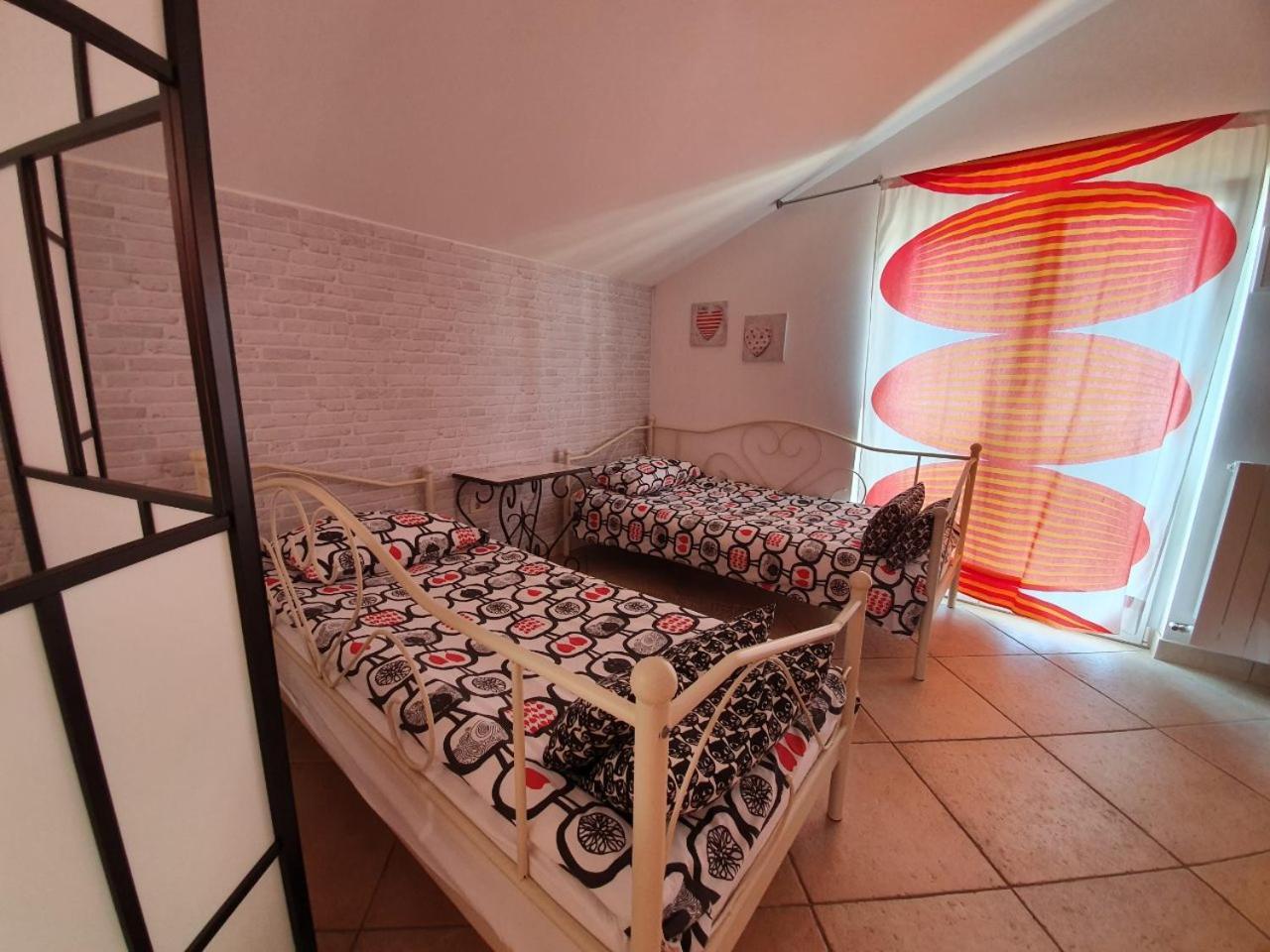 Trbovic Apartments Peaceful Stay With Free Parking, Pet-Friendly, And Bike Storage In 우마그 객실 사진