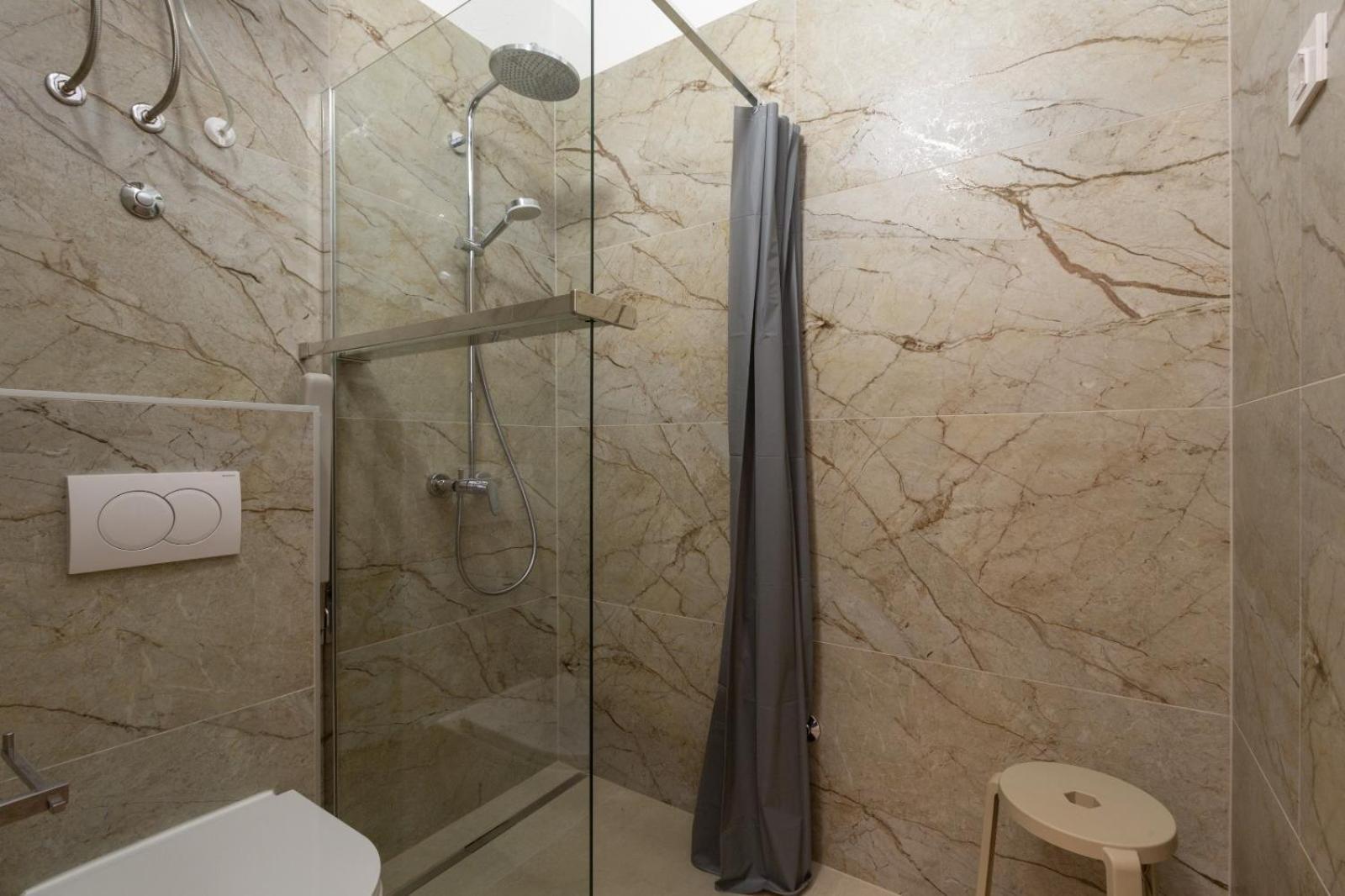 Trbovic Apartments Peaceful Stay With Free Parking, Pet-Friendly, And Bike Storage In 우마그 외부 사진